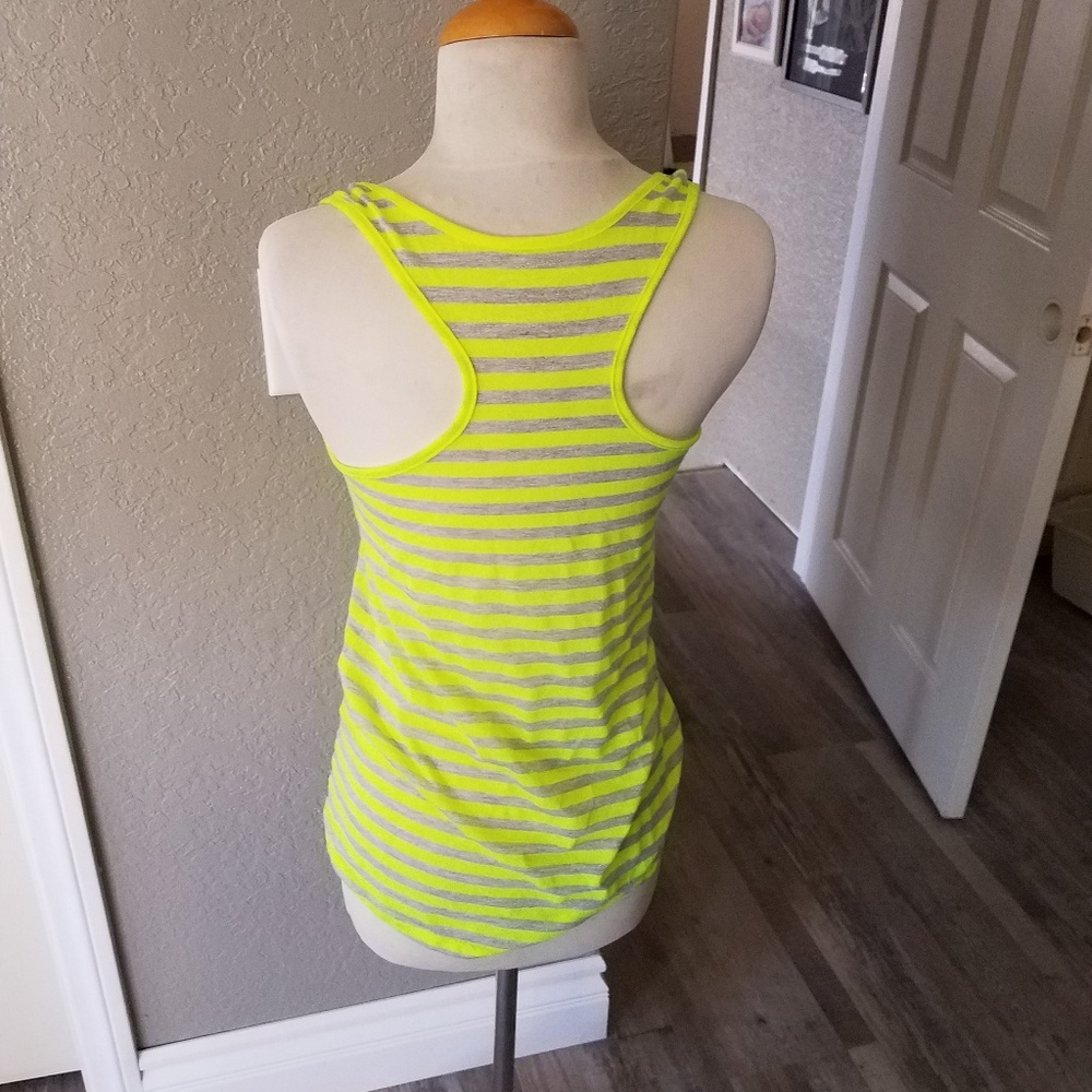 Tank top - Picture 2 of 4